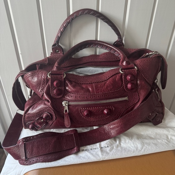 Balenciaga Burgundy Shoulder Bag - Picture 3 of 13